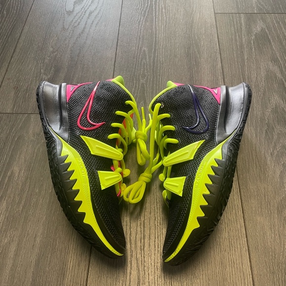New Nike Kyrie 7 Nike By You DA7567 991 Men Size 5 Pink Neon Black - Picture 1 of 7